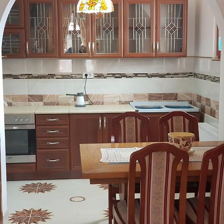 Knez Apartmani Senje الغرفة الصورة