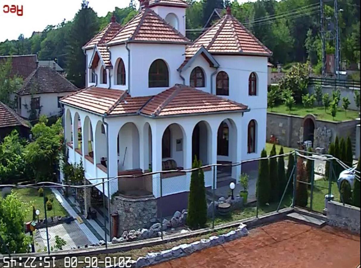 Knez Apartmani Senje المظهر الخارجي الصورة